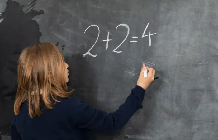 Matemáticas alumno pizarra