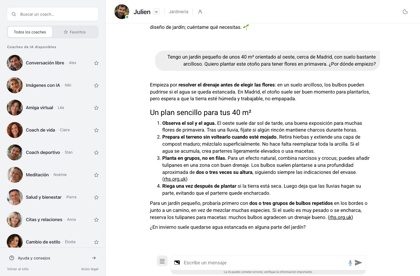 Captura del chat de Nation en español: Julien responde a la pregunta sobre el jardín de 40 m² con consejos de drenaje, sol y bulbos